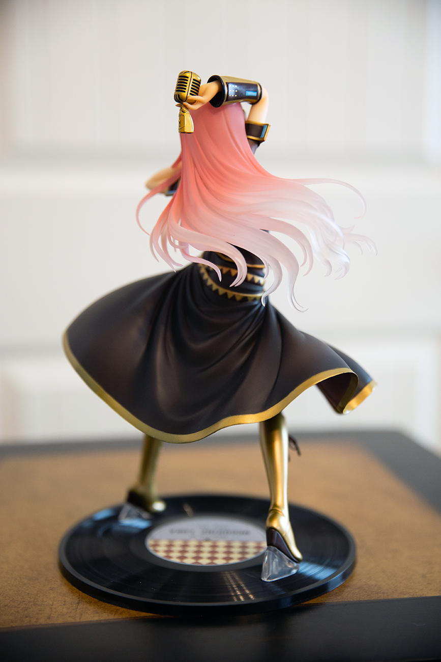 Megurine Luka -- Vocaloid - 1/7 - Tony ver. -- REVIEW 31